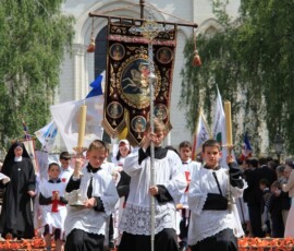 Festum Sanctissimi Corporis Christi Angers A.D. 2013