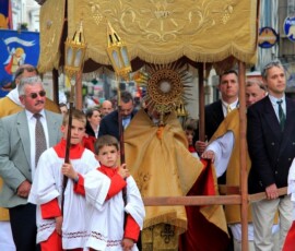 Festum Sanctissimi Corporis Christi Angers A.D. 2013