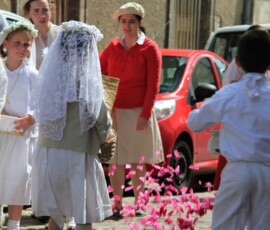 Festum Sanctissimi Corporis Christi Angers A.D. 2013