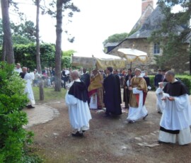 Festum Sanctissimi Corporis Christi Avrillé A.D. 2012